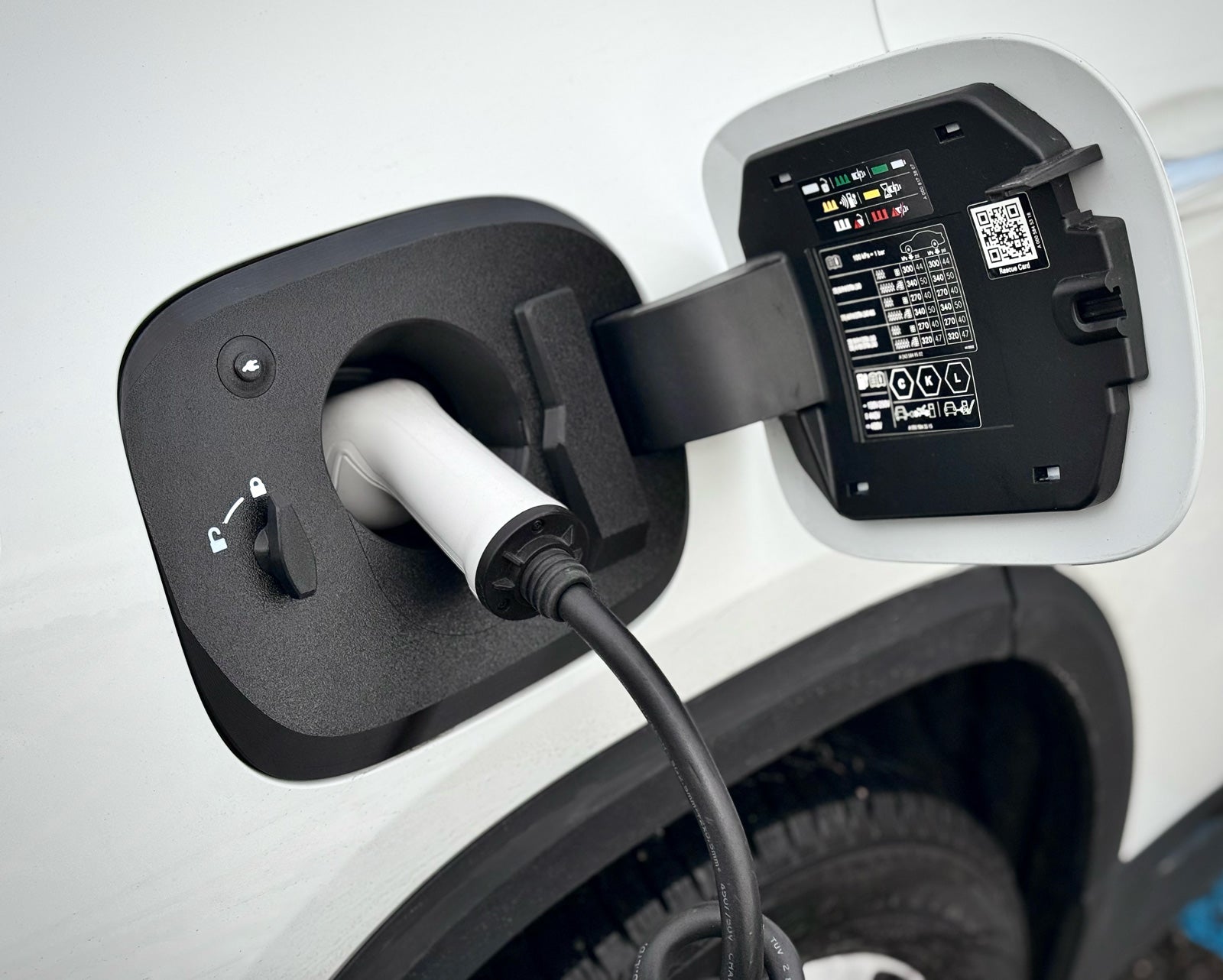 Mercedes-Benz EQA EV Charge Port Cover - view 2