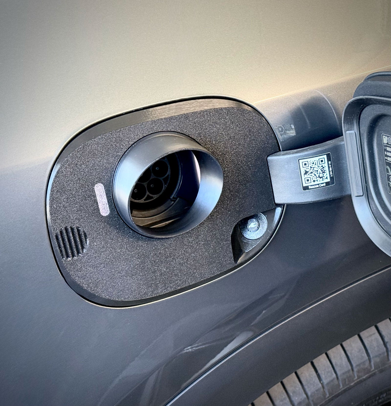 Mercedes-Benz EQE Sedan and SUV EV Charge Port Cover