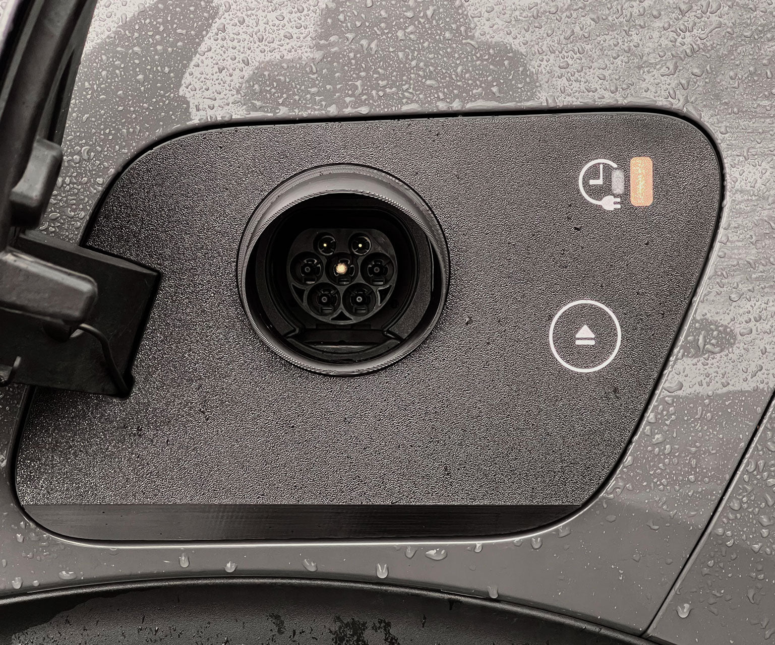 Peugeot e-2008 EV Charge Port Cover