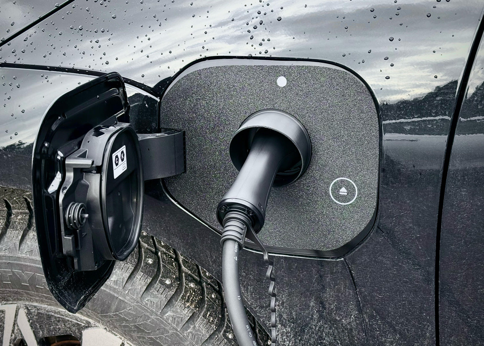 Toyota bZ4X 2025 Facelift EV Charge Port Cover
