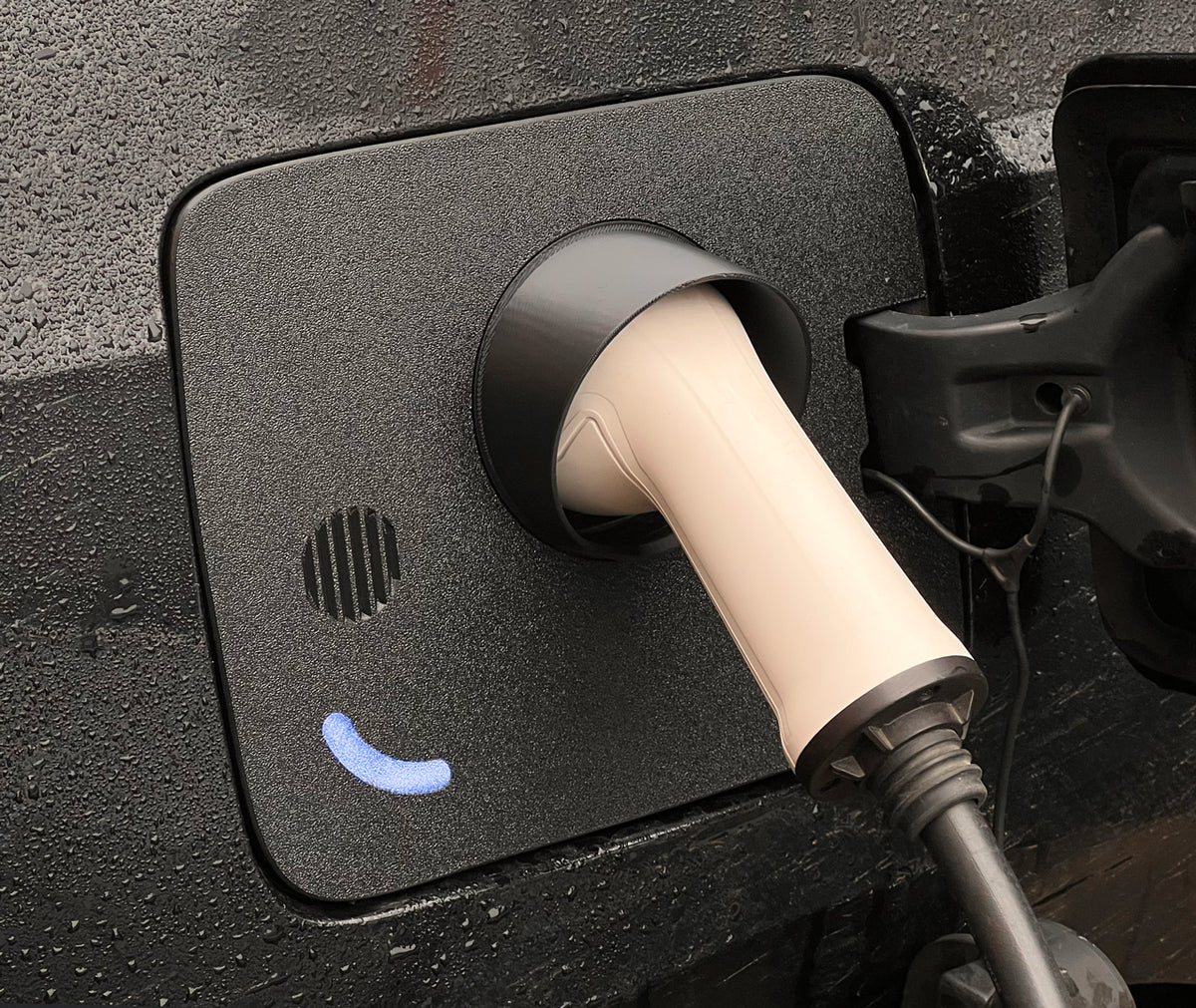 BMW i3 EV Charge Port Cover - view 3