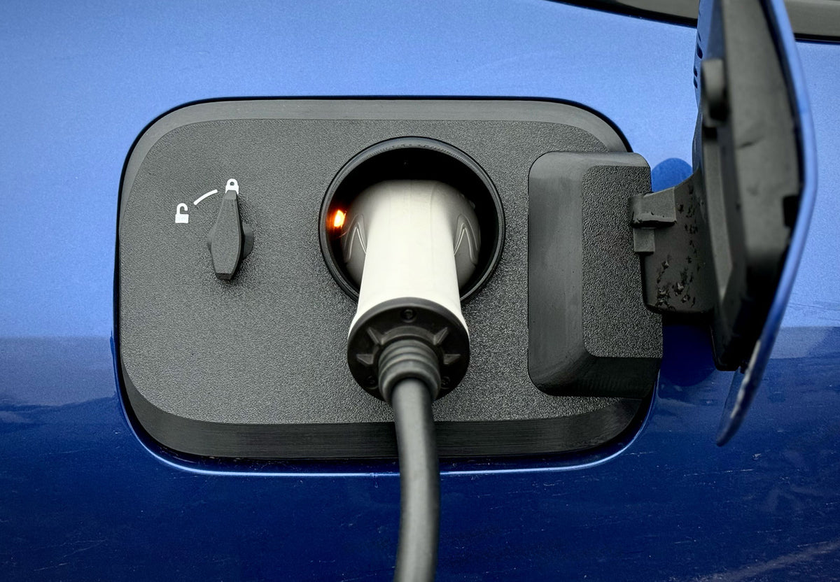 BMW i4 Without Button EV Charge Port Cover
