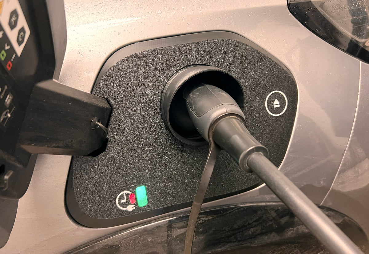 Peugeot e-208 EV Charge Port Cover - view 2