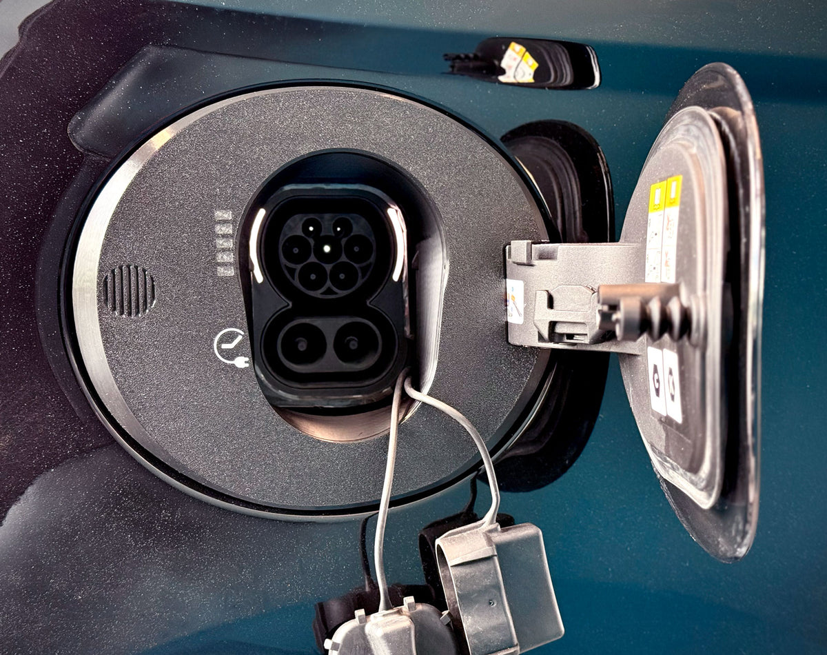 Fiat 500e EV Charge Port Cover