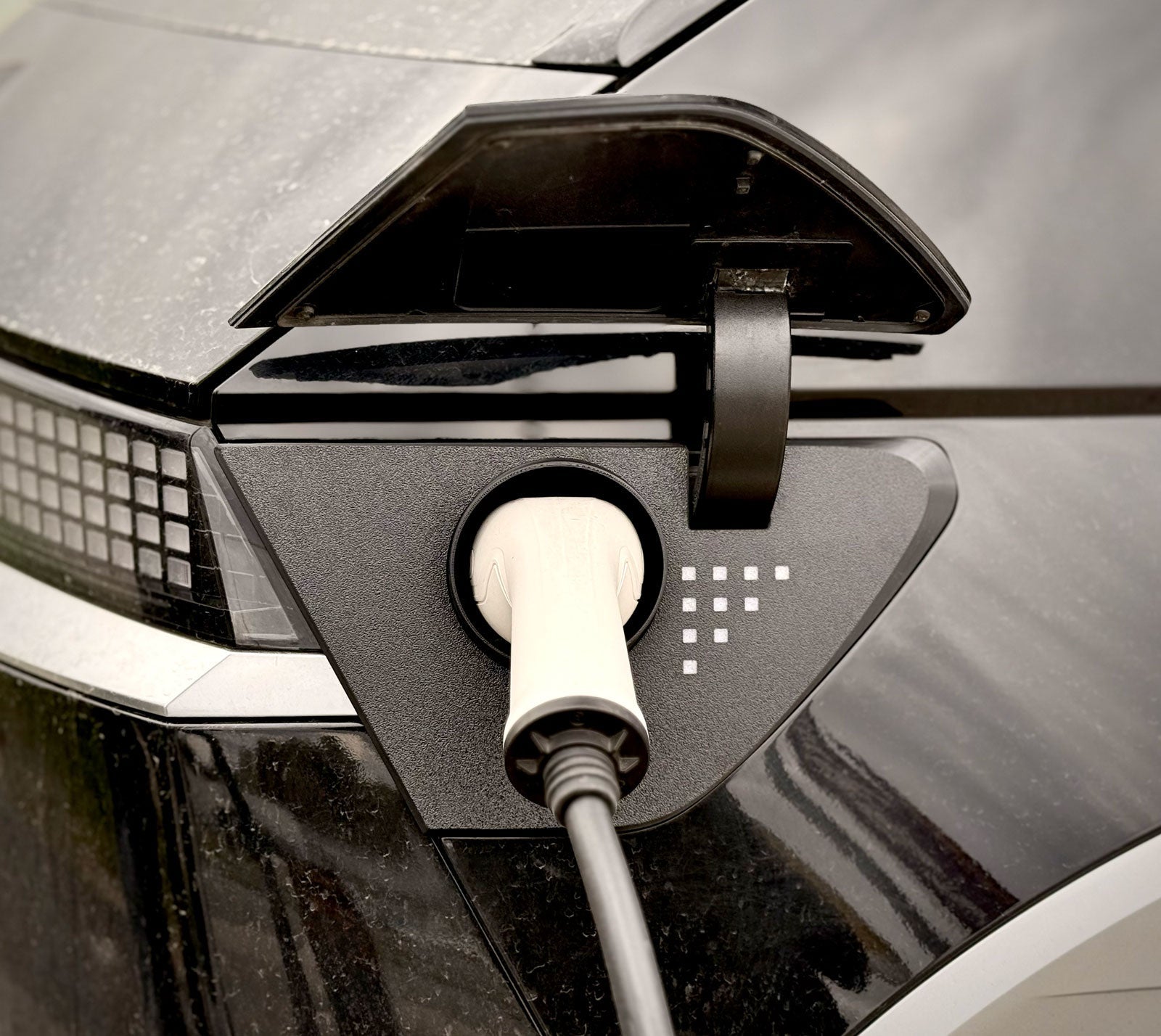 Hyundai Ioniq 5 EV Charge Port Cover - view 2