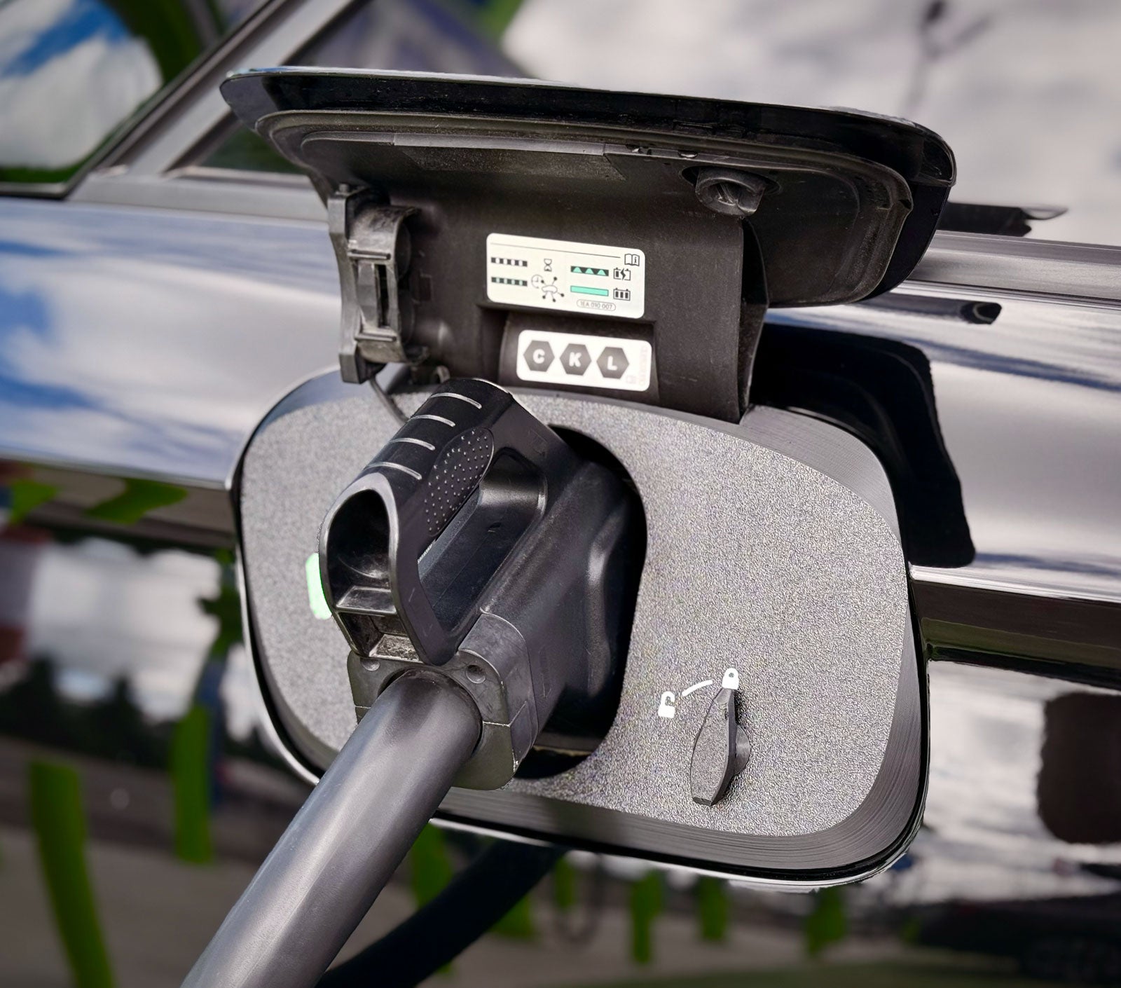 Volkswagen ID.7 EV Charge Port Cover - view 2