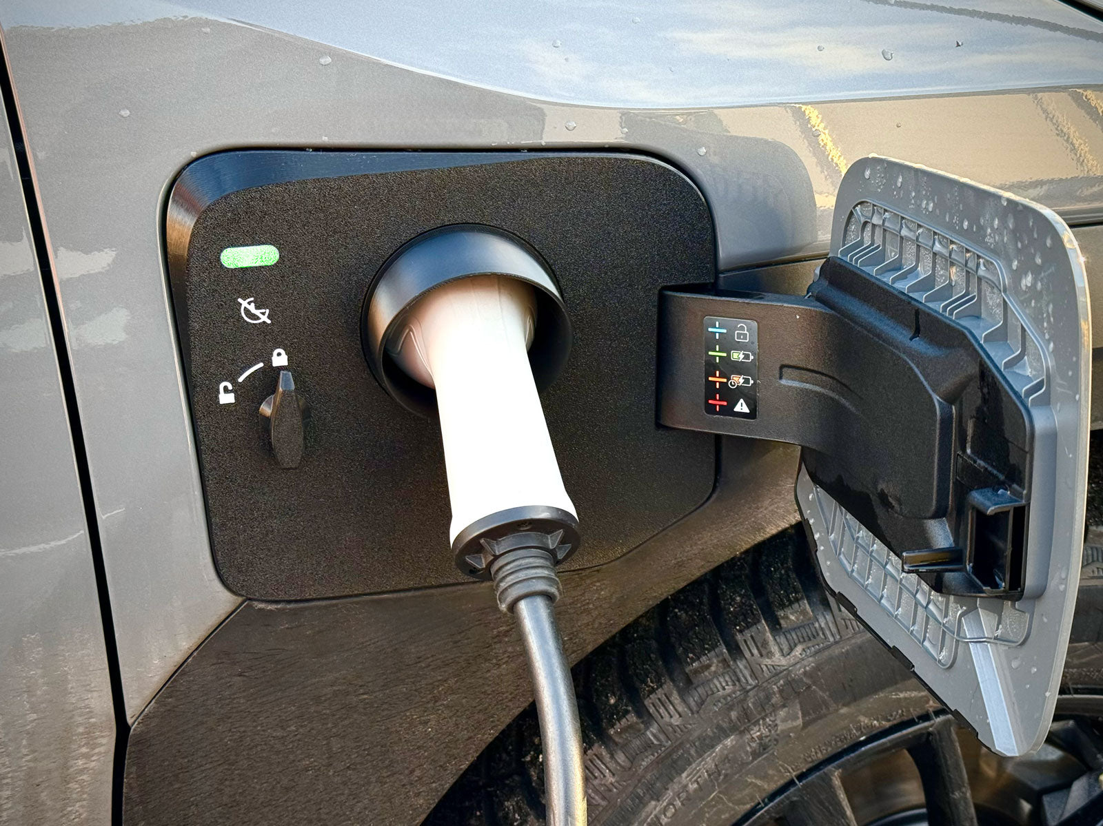 Kia EV3 Charge Port Cover