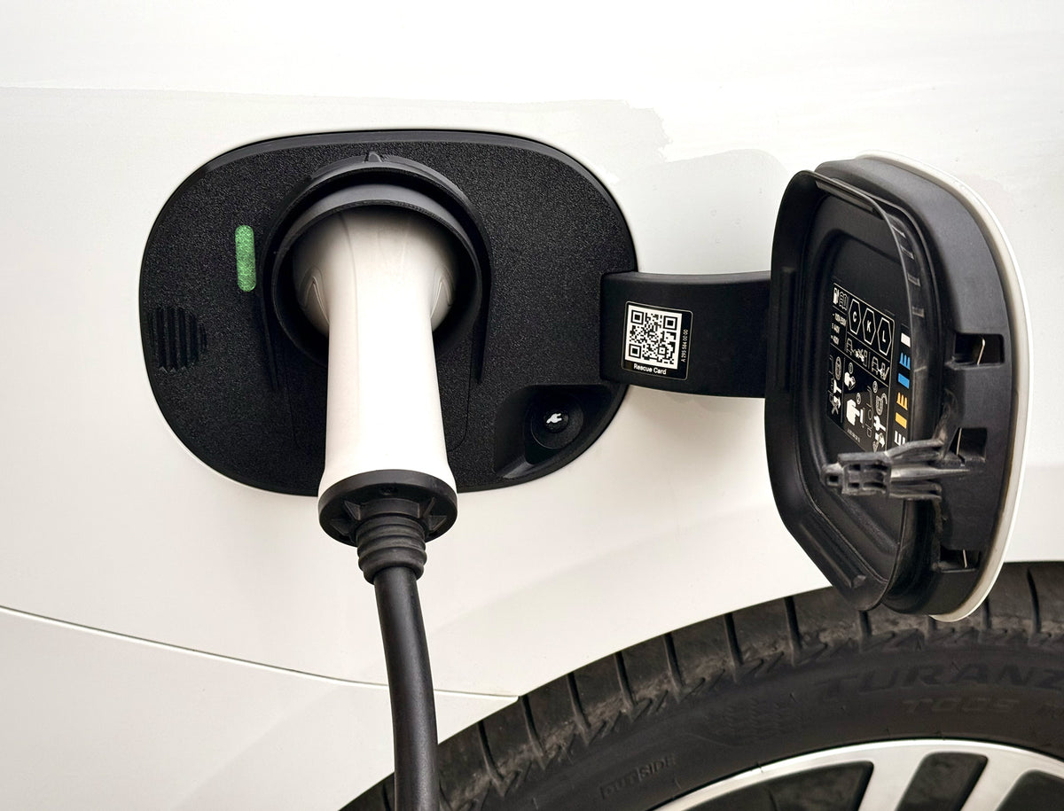 Mercedes-Benz EQE SUV EV Charge Port Cover - view 4