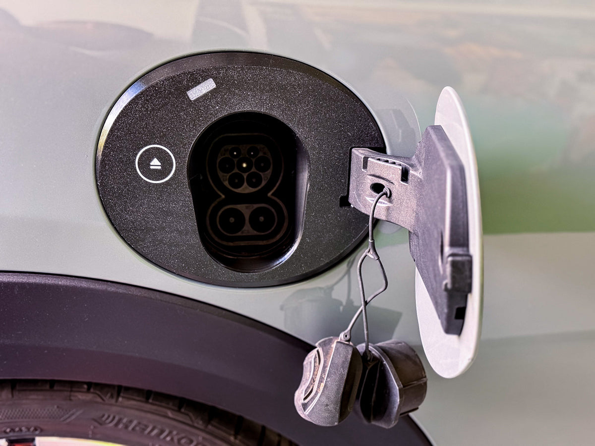Mini Cooper SE EV Charge Port Cover - view 3