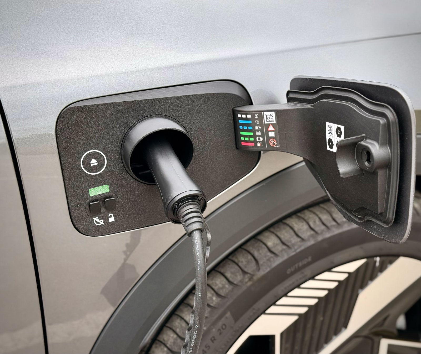 Mitsubishi Eclipse Cross EV Charge Port Cover