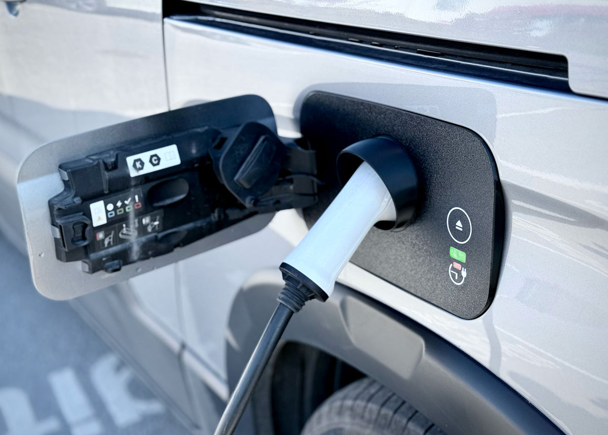 Toyota ProAce City Electric Charge Port Cover - view 2