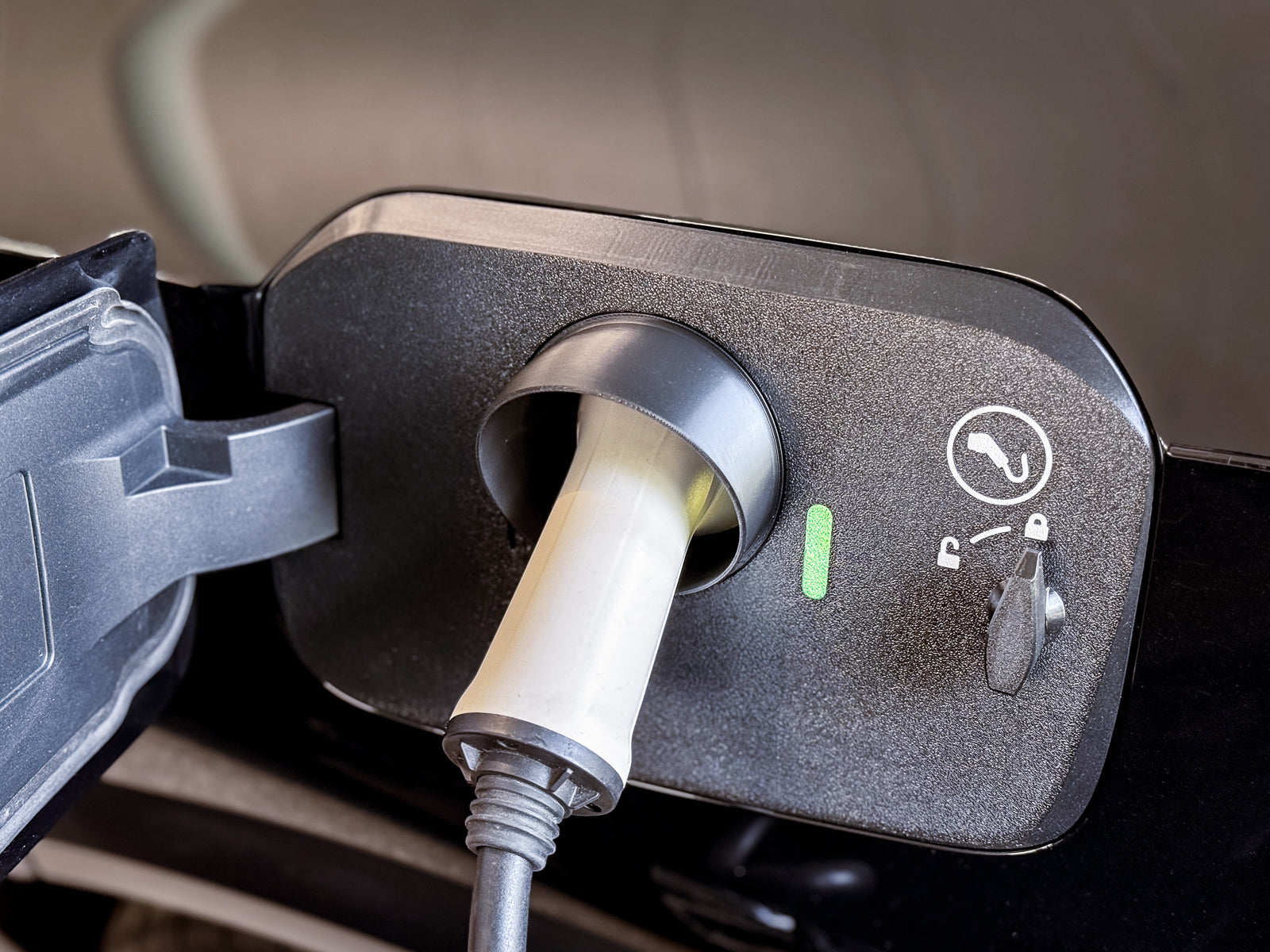 Polestar 3 V2 EV Charge Port Cover