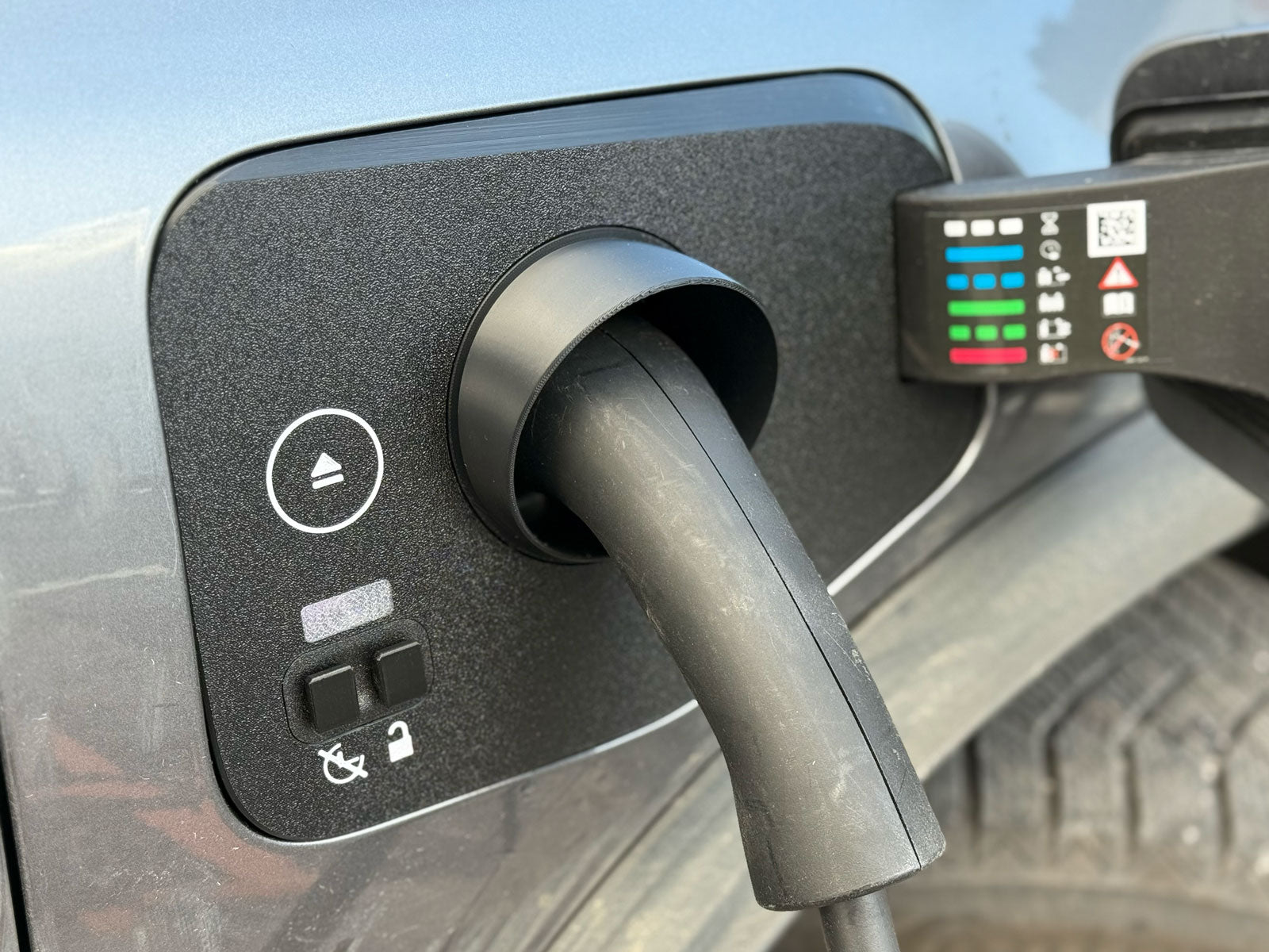 Renault Scenic EV Charge Port Cover